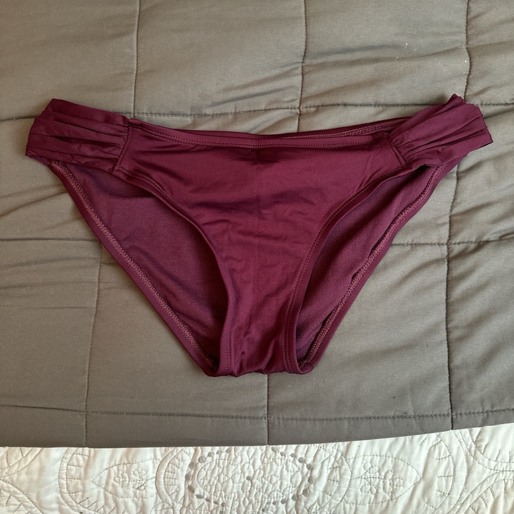 Bikini Set - Picture 5 of 7